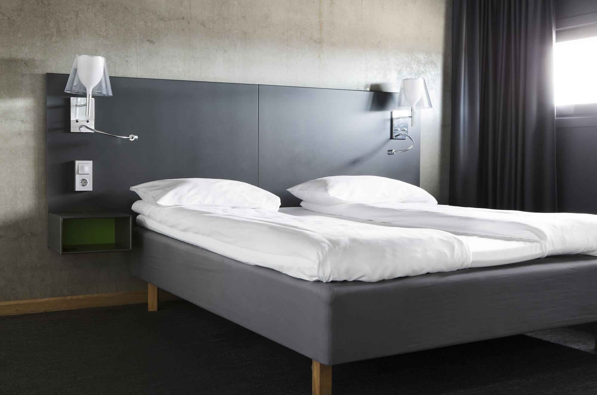 Comfort Runway Hotel 4*