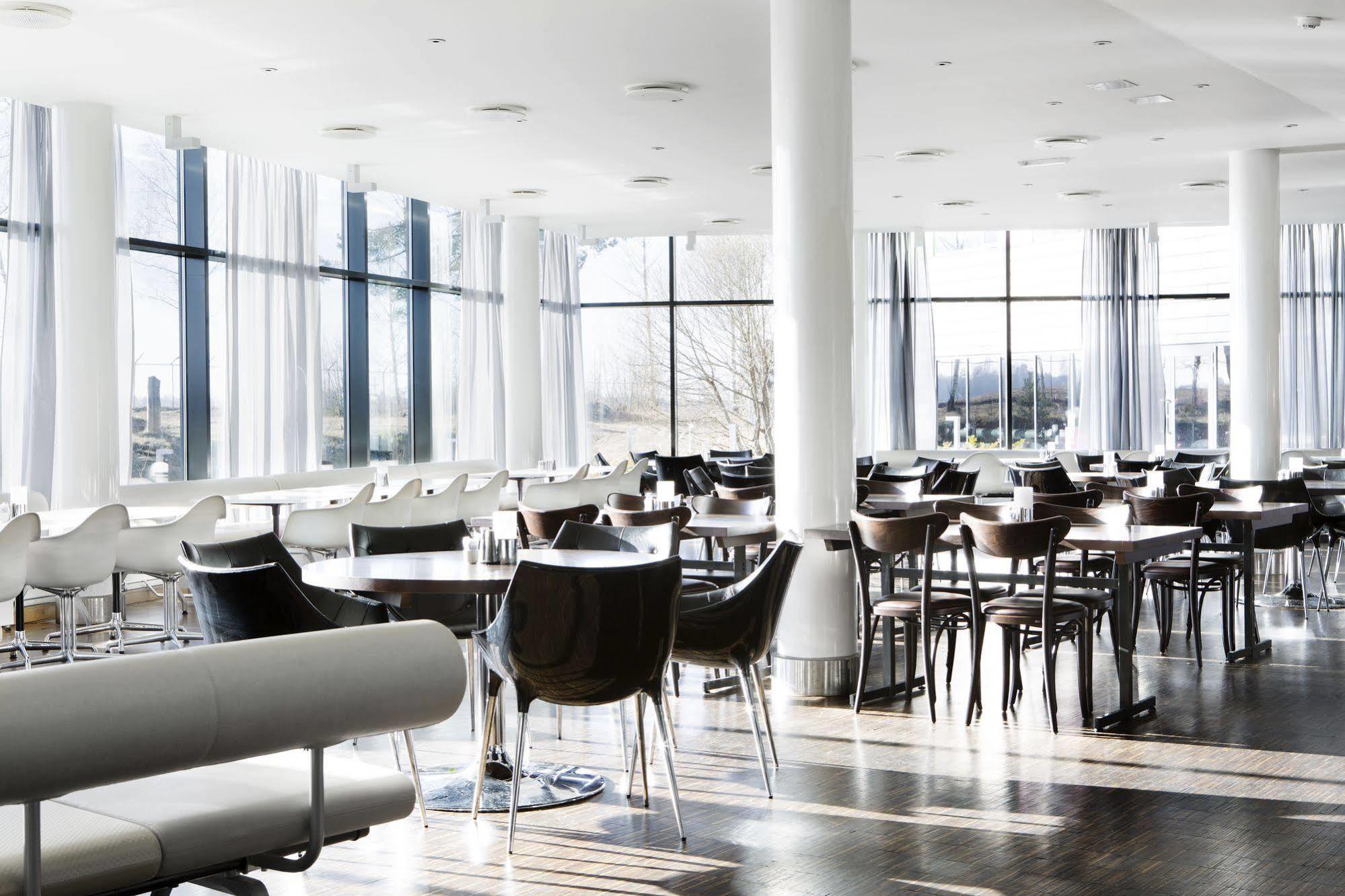 Hotel Comfort Runway 4*