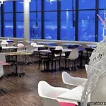 Comfort Hotel Runway 
